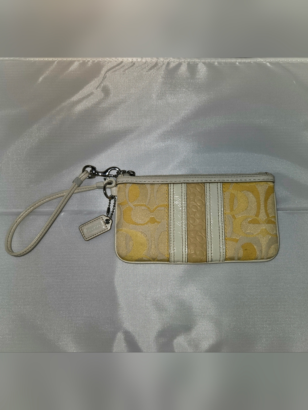 Vintage Coach Optic C Yellow and Ivory Signature Wristlet Clutch Wallet